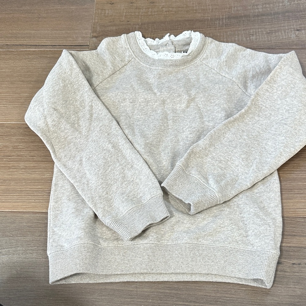 Girls Gray/beige Sweater with eyelet collar